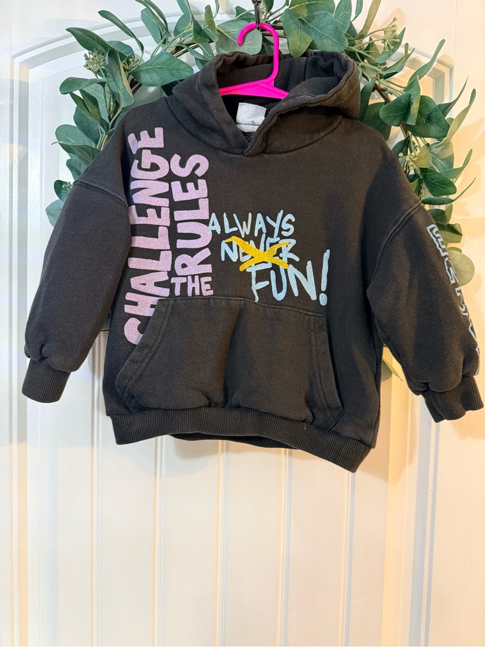 💫10/$25 • Zara Black Graphic Hoodie - 'Challenge The' Fun Design